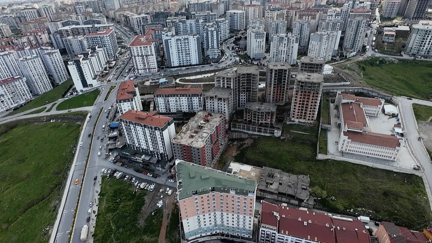 Hill Garden — inşaat sahasının drone çekimi