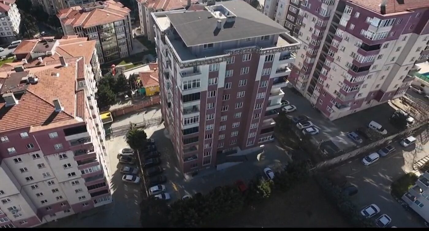 Hill Tria — teslim edilmiş sitenin drone çekimi
